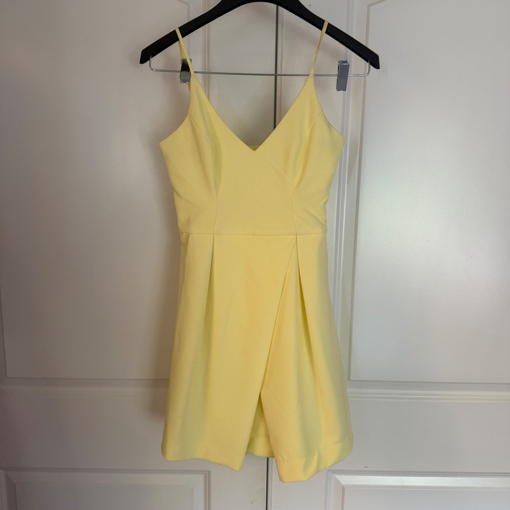 GB Yellow Sleeveless V-Neck dress Adjustable Straps XS Summer Party